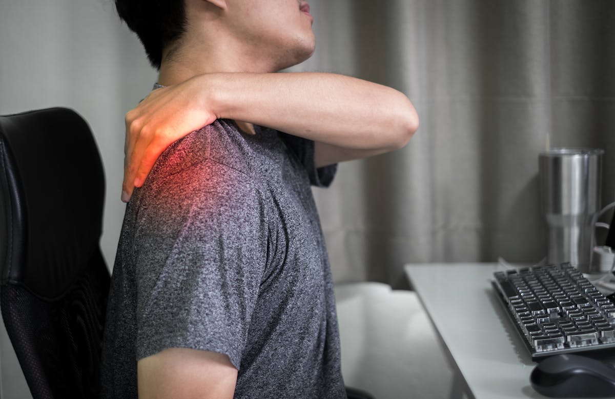 
                Tensions musculaires : à quoi sont-elles dues ? Comment les soulager ? 
                            