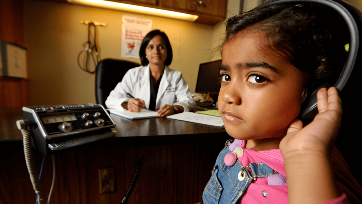 Surdité chez l'enfant : détecter tôt pour mieux accompagner