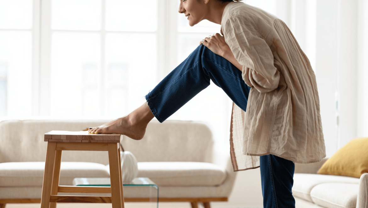 Jambes lourdes : combien de temps faut-il surélever ses jambes ?